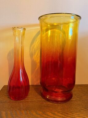 Ombré red and yellow glass vase bundle